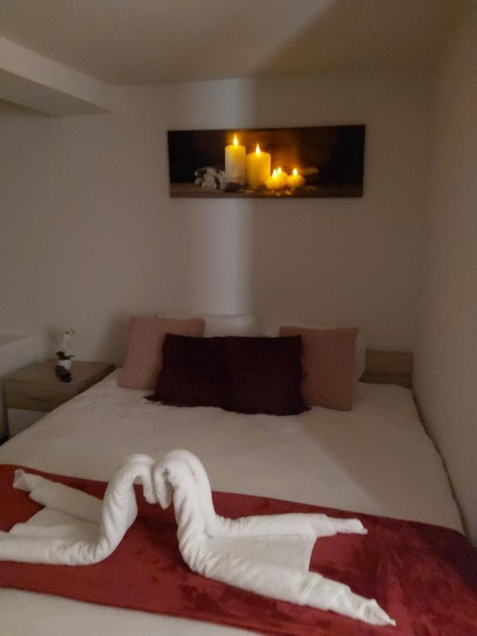 Panda Rooms Maribor Buitenkant foto