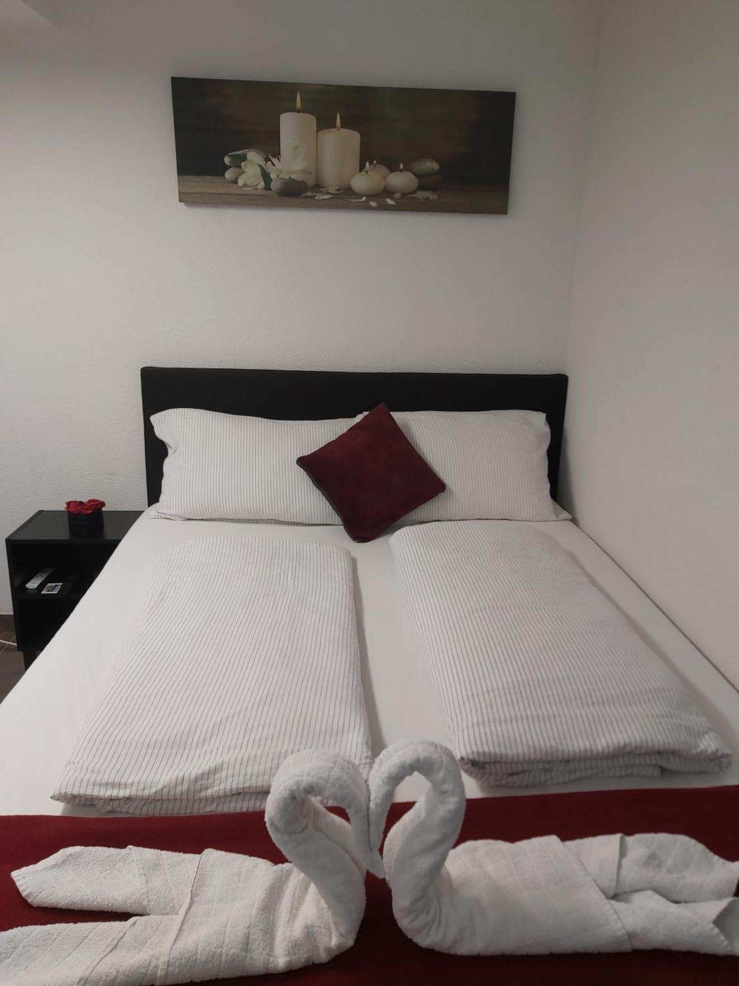 Panda Rooms Maribor Buitenkant foto